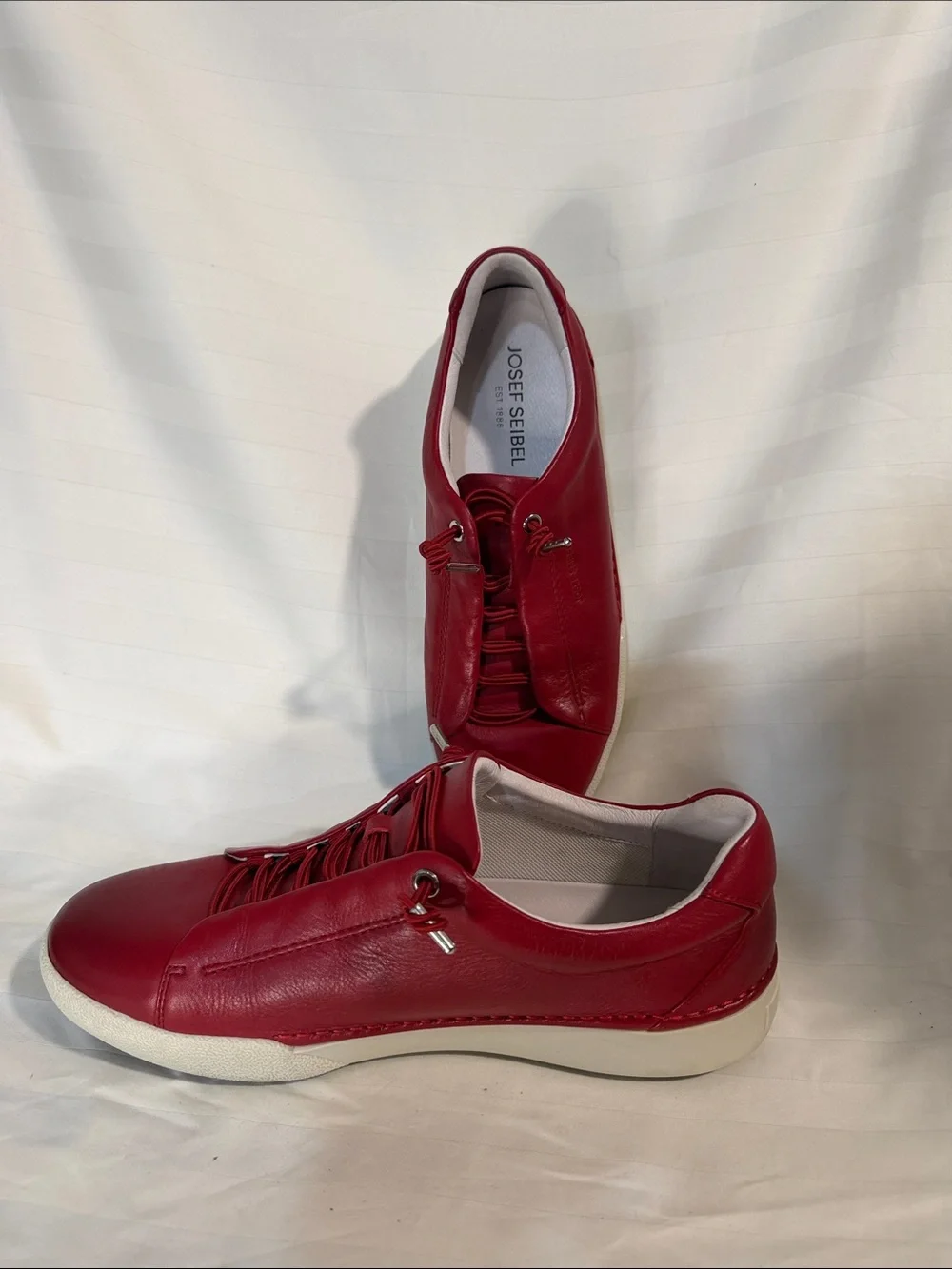 Josef Seibel Women’s Red Leather Low-Top Sneakers Size 42